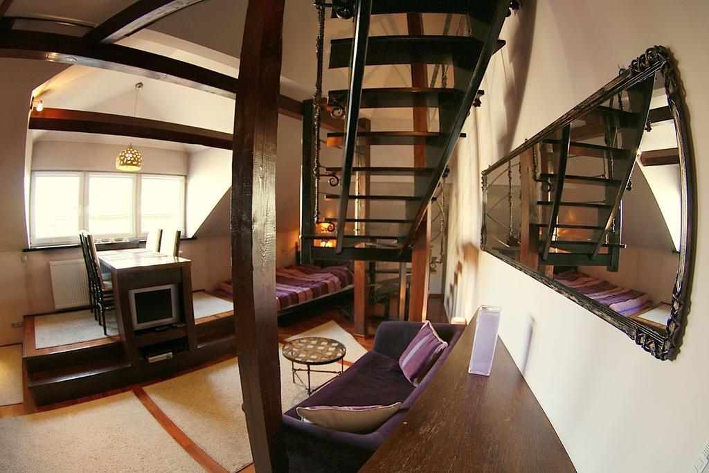 Krakow Jacuzzi Apartment Pokoj fotografie